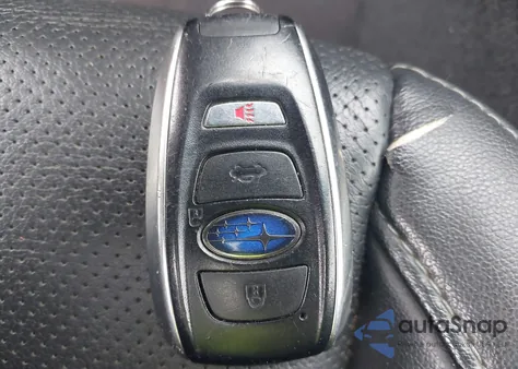 2017 Subaru Outback 2.5I Limited z USA, uszkodzony, nr VIN 4S4BSANC2H3224243